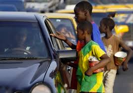 Le phénomène des enfants mendiants à Lomé.