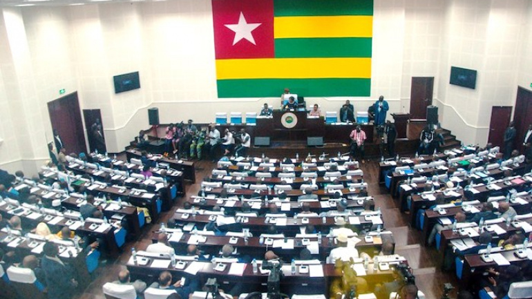L'Augmentation du Nombre de Députés au Togo : une décision pour contenter la classe politique bourgeoise au Togo